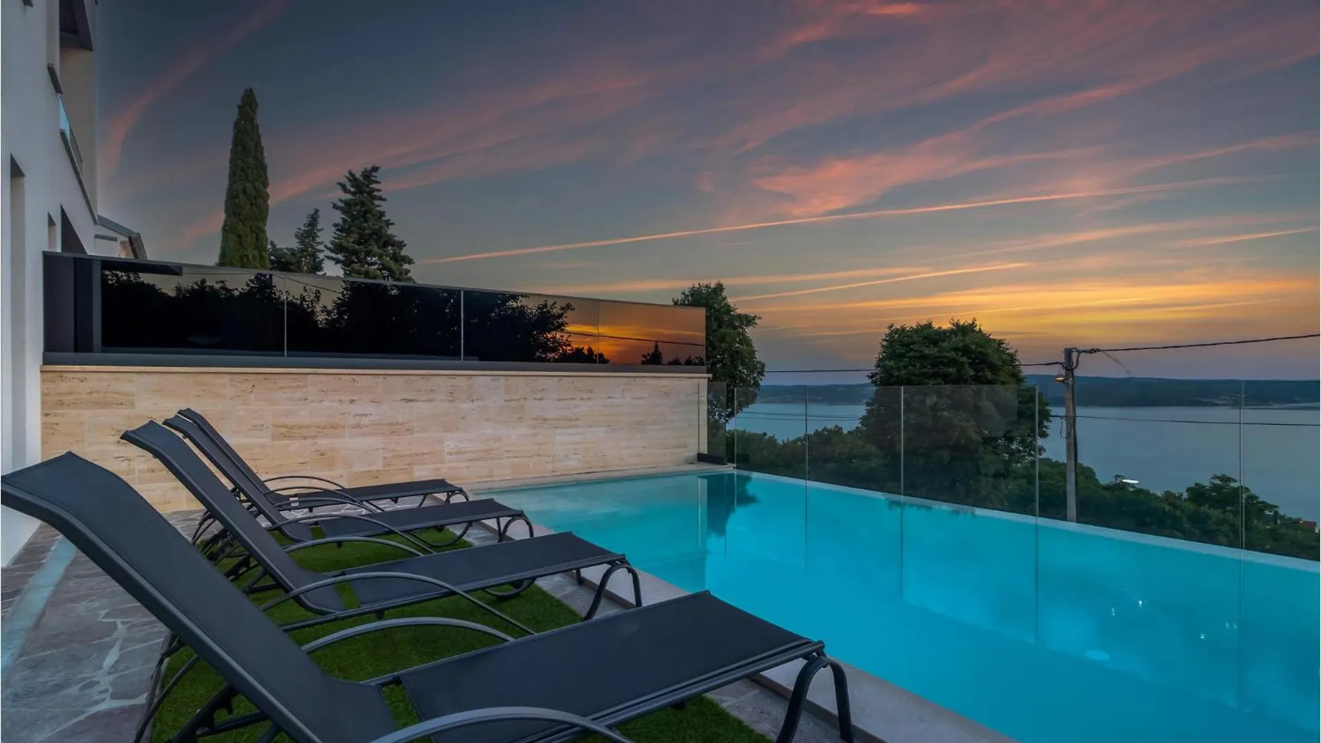 Tatil Evi Beautiful Home In Dramalj With Jacuzzi