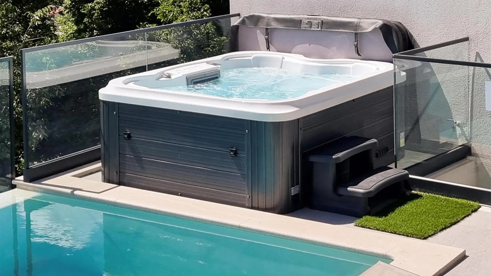 Beautiful Home In Dramalj With Jacuzzi