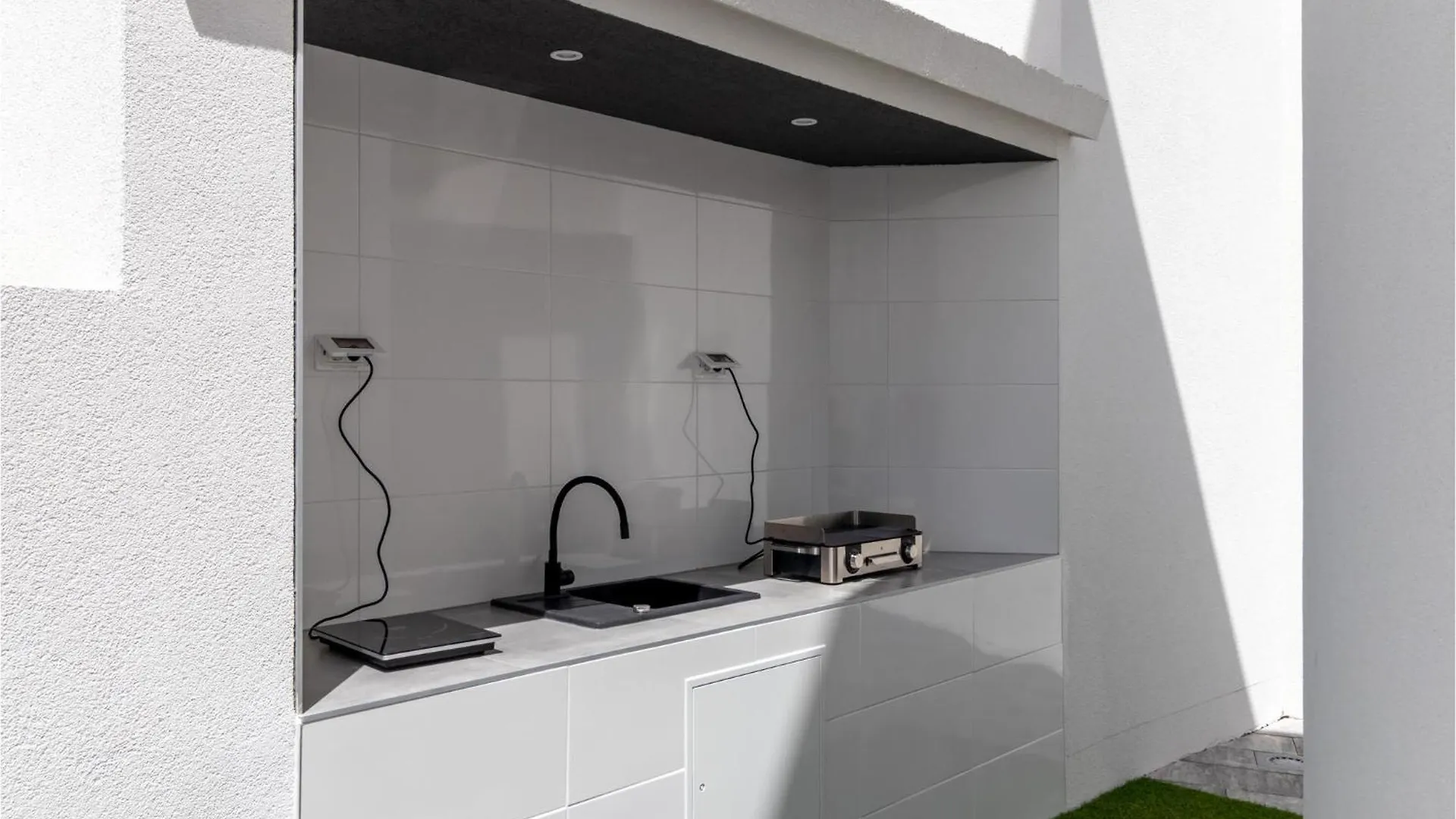 Beautiful Home In Dramalj With Jacuzzi 0*,